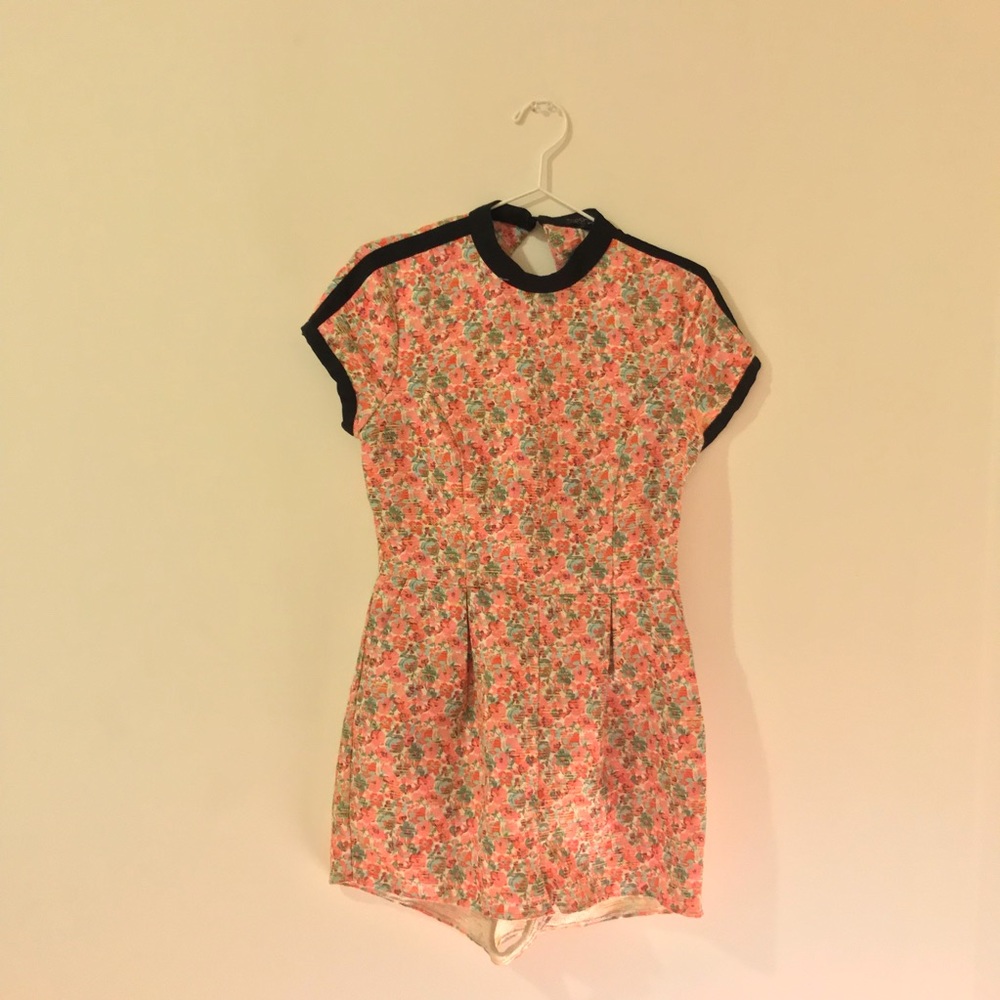 Topshop Floral Backless Romper • Size 6